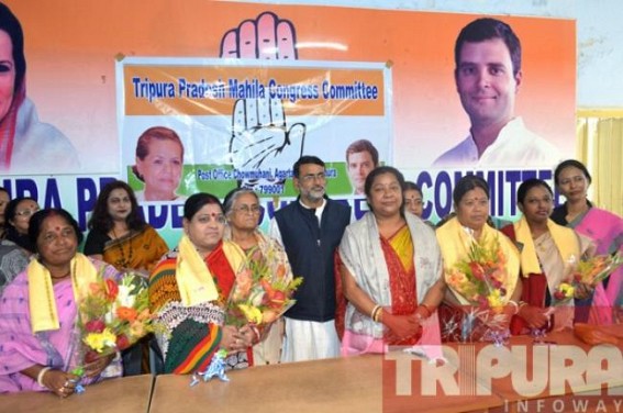 Tripura Pradesh women congress felicitates newly elected four women members in the AMC election
